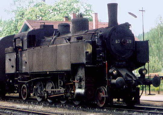Steam locomotive class 93<br /><a href='images/pictures/Roco/62240.jpg' target='_blank'>Full size image</a>